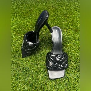 Marc Fisher Black Heels Elegant Design